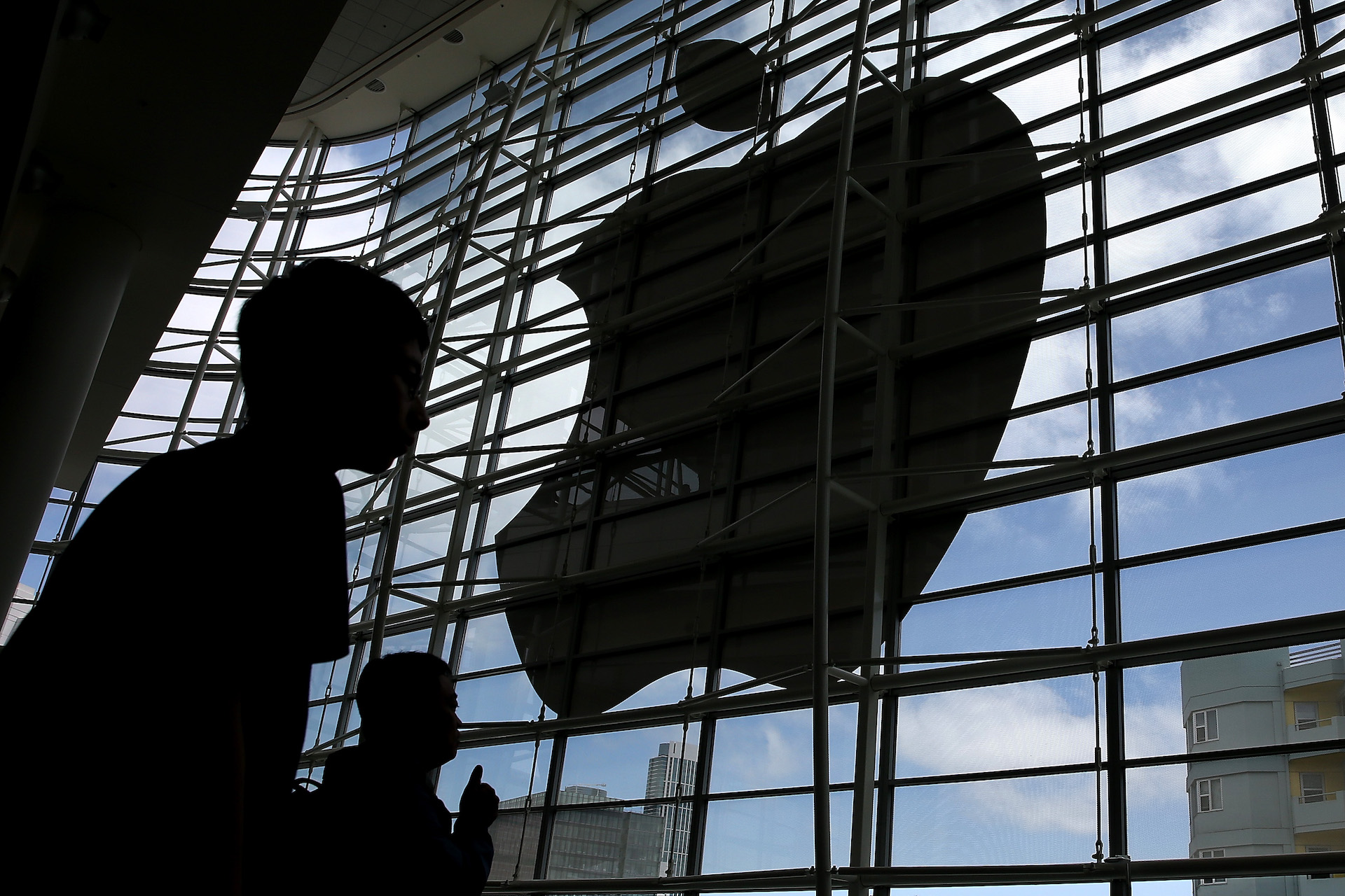 Apple discloses first actively exploited zero-day of 2026